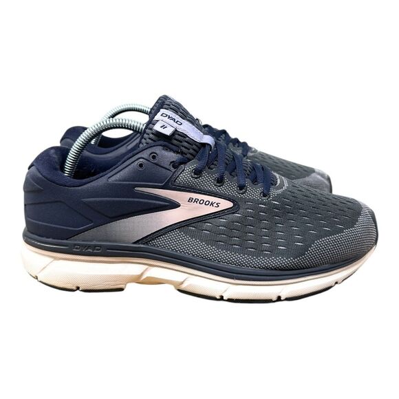 Brooks Dyad 11 Women's Size 9.5 D (Wide) Running Shoes Navy Lavendar Jog Train - Picture 3 of 12